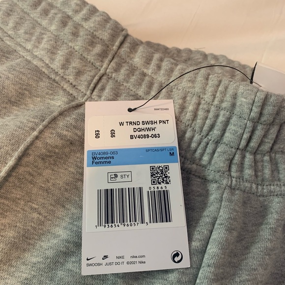 Nike womens grey sweatpants size M - Picture 4 of 4